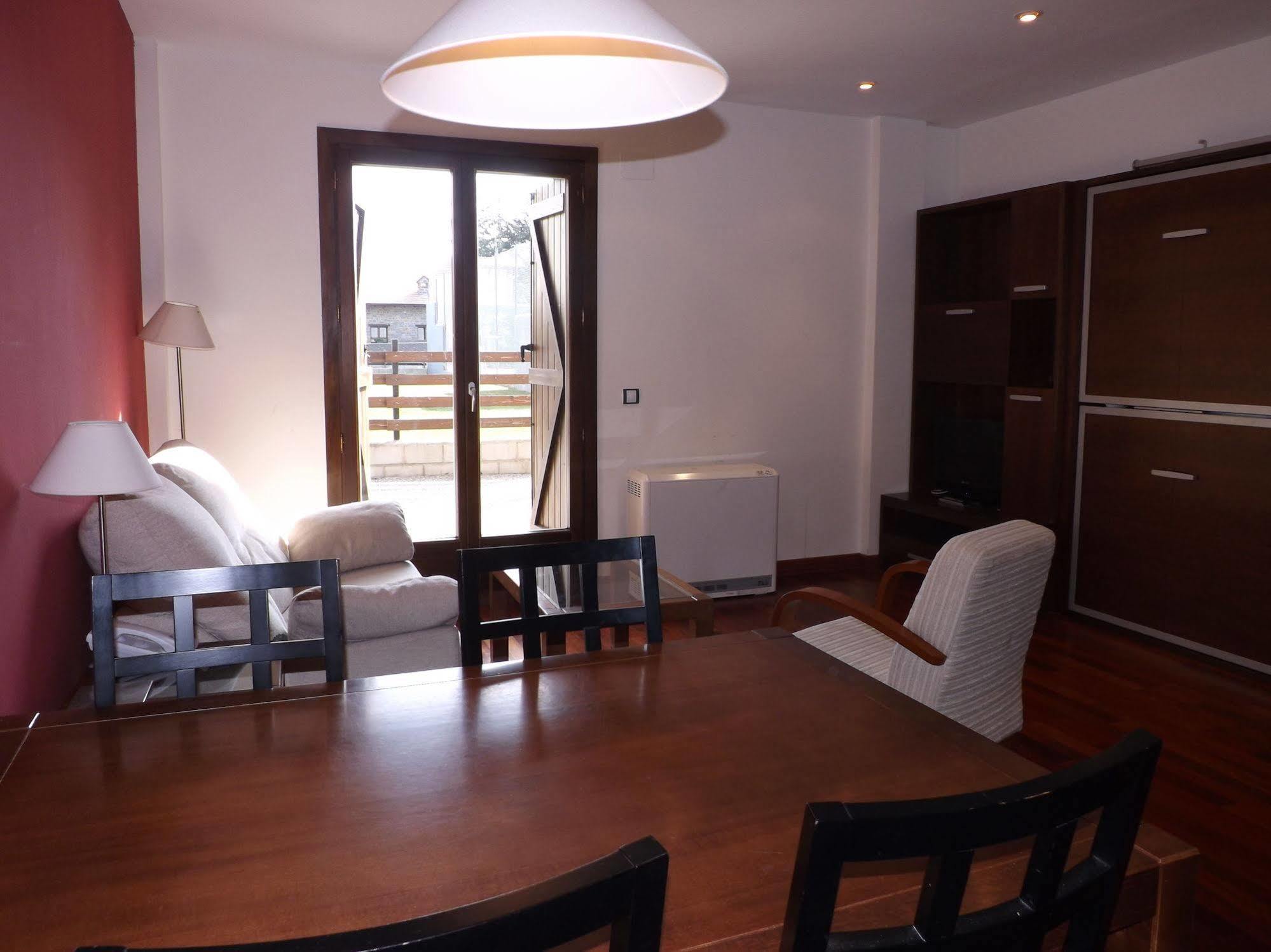 Roca Nevada Suites วิลยานัว ภายนอก รูปภาพ